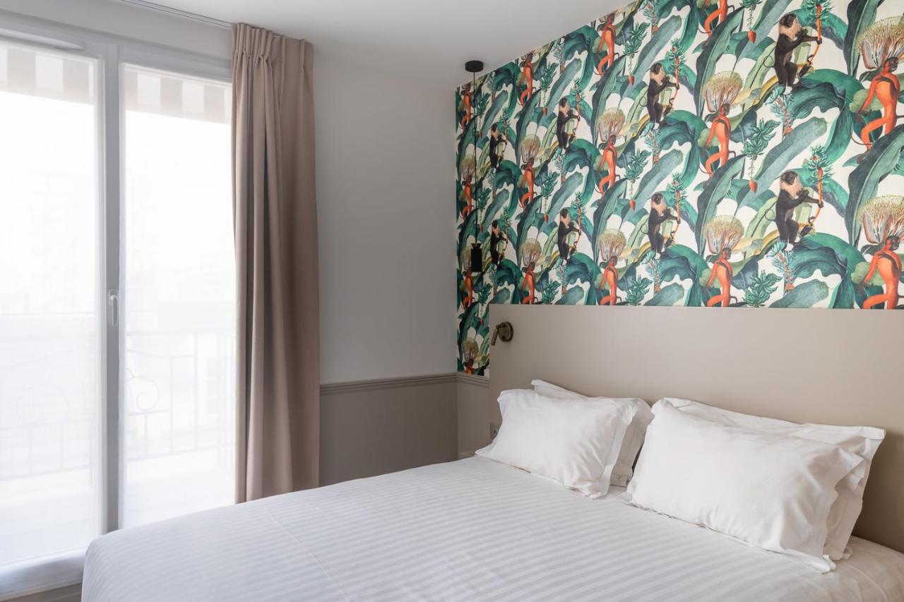 31 - Tour Eiffel 3* Parigi