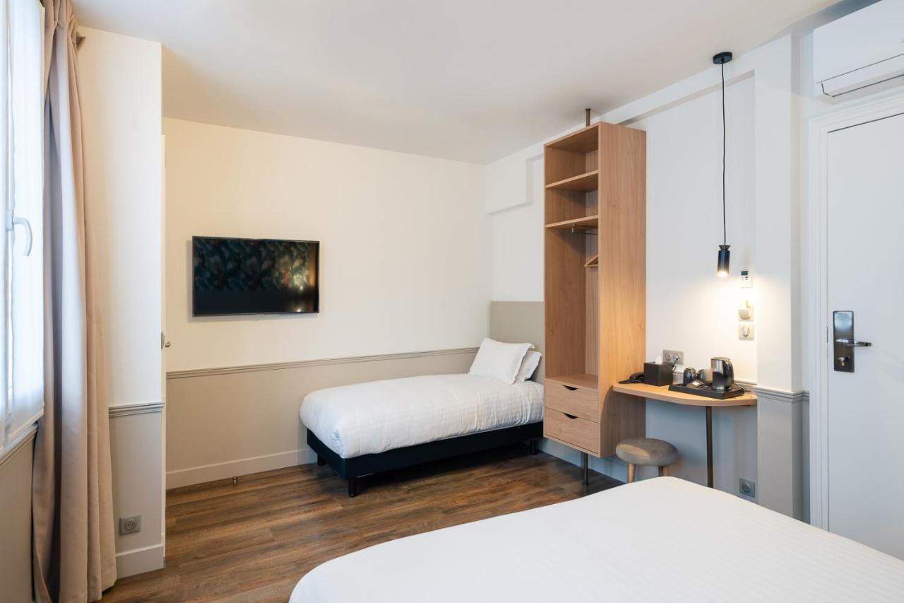 31 - Tour Eiffel Hotel