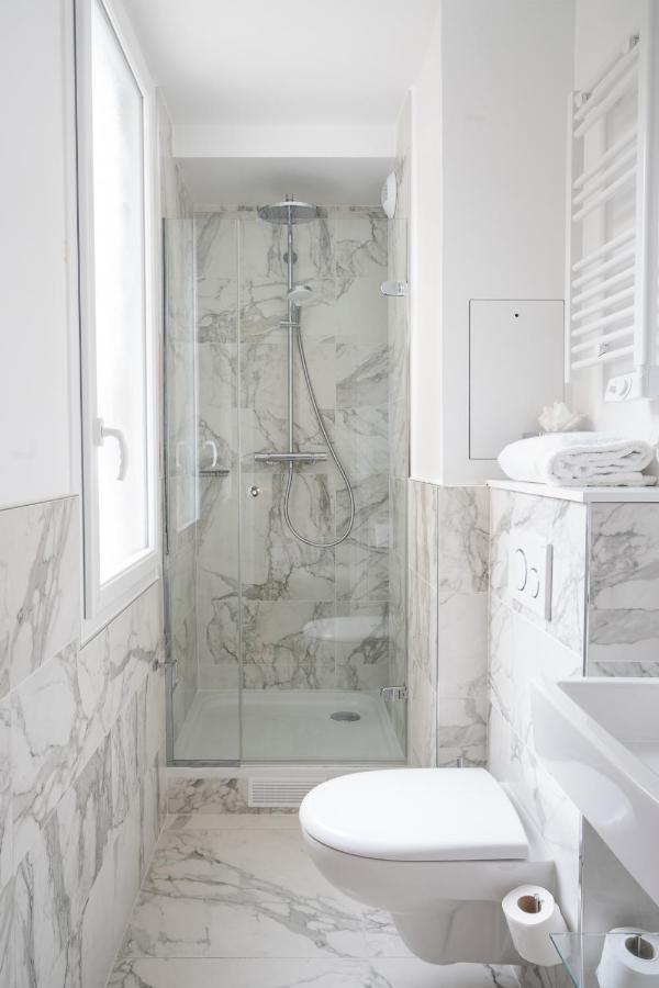 31 - Tour Eiffel 3* Paris