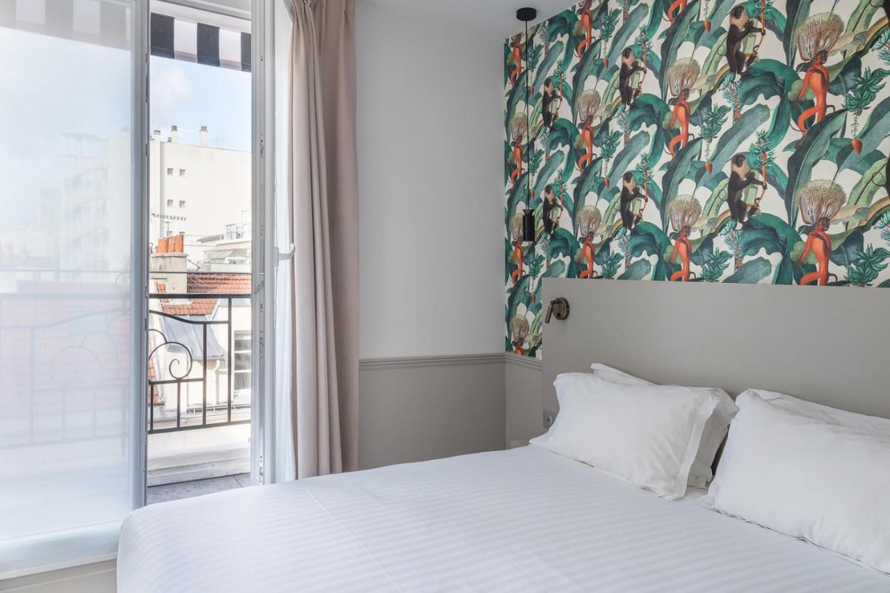 31 - Tour Eiffel 3* Paris