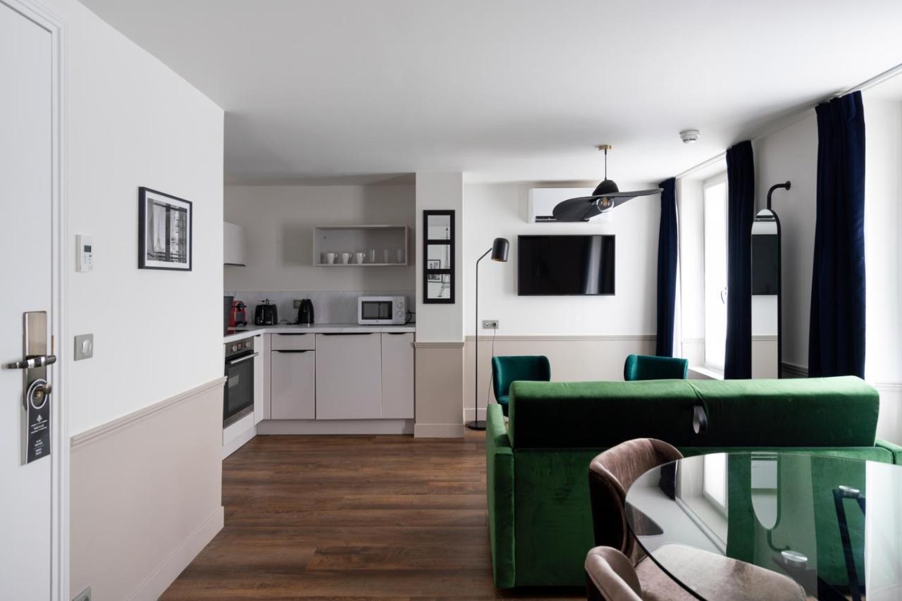 31 - Tour Eiffel 3* Paris