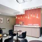 31 - Tour Eiffel Hotel 3*
